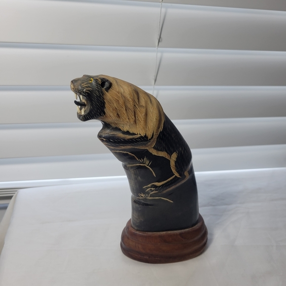 VINTAGE HAND CARVED HORN TIGER SCUTTURE MADE IN THAILAND - Picture 2 of 14